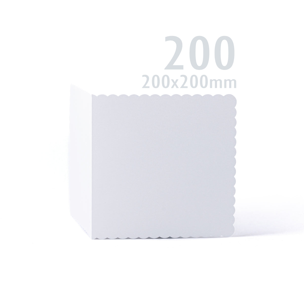 Conjunto de cartões e envelopes brancos com borda ondulada