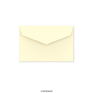 Envelopes com aba de bico autoadesiva