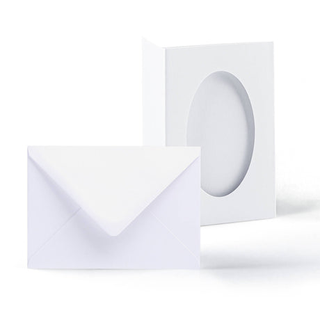 Conjunto de cartões brancos dobrados em três com janela oval