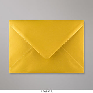Envelope dourado metálico 133x184 mm
