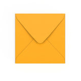 Envelope amarelo mostarda 155x155 mm