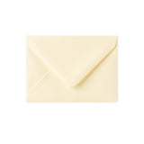 Envelope cor de magnólia 82x113 mm (C7)