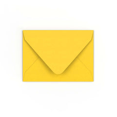 Envelope amarelo 82x113 mm (C7)