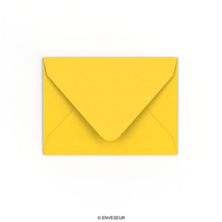 Envelope amarelo 82x113 mm (C7)