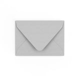 Envelope cinza pastel 82x113 mm (C7)