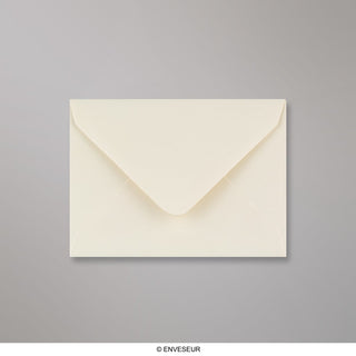 Envelope marfim 82x113 mm (C7)