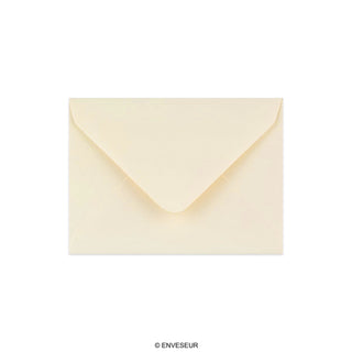 Envelope marfim 82x113 mm (C7)
