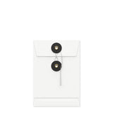 Envelopes coloridos com fecho de corda e anilha